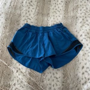 Lululemon Hottie Hot Low Rise 2.5 inch Shorts